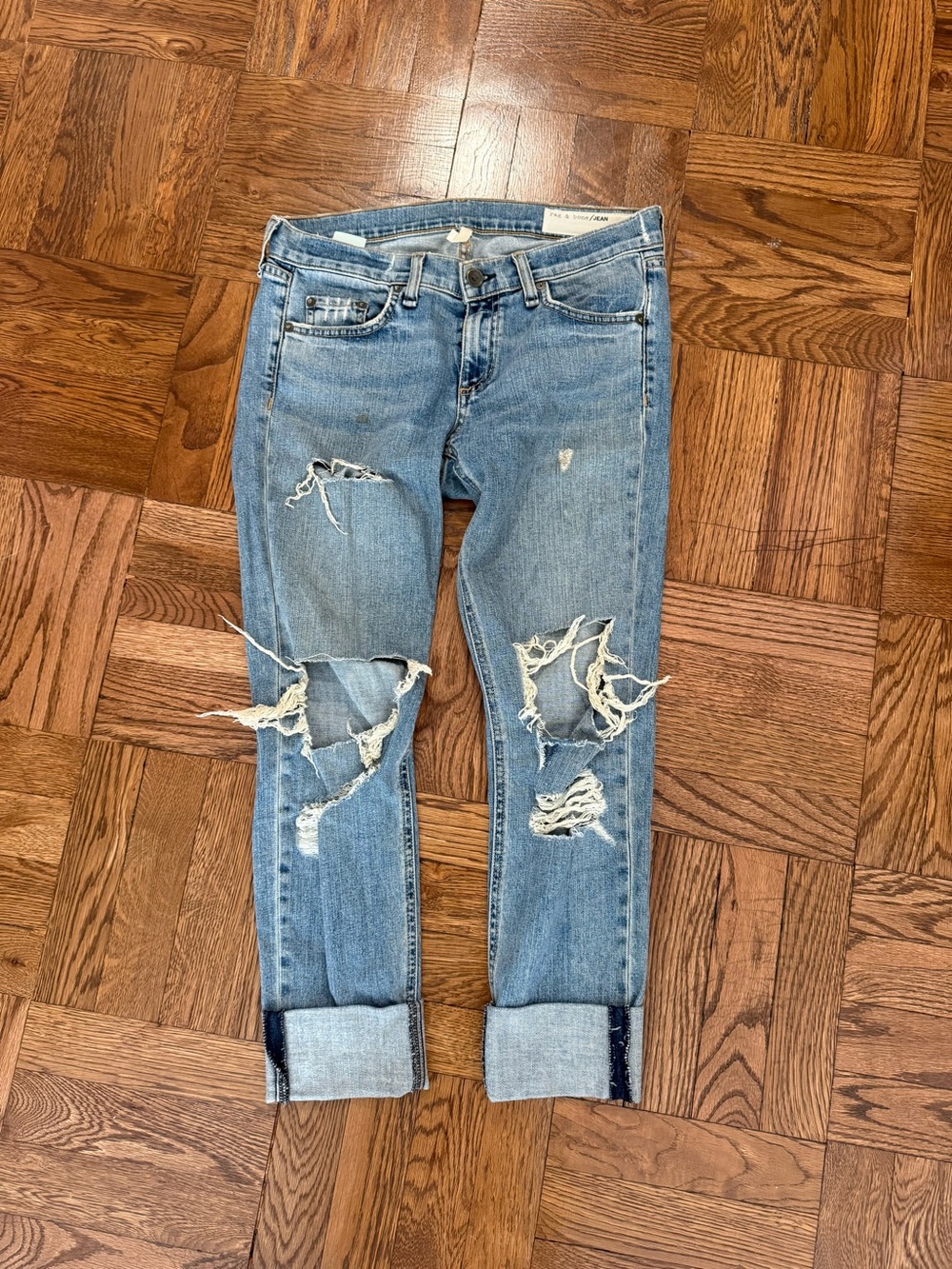Rag & Bone Jean Distressed women’s denim jeans
